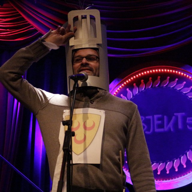 Standup Dirk!